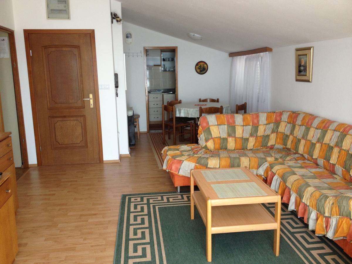 Apartmani Dalmadino Makarska Eksteriør billede